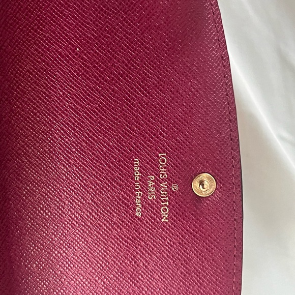 100 percent authentic LV envelope wallet - Picture 8 of 13